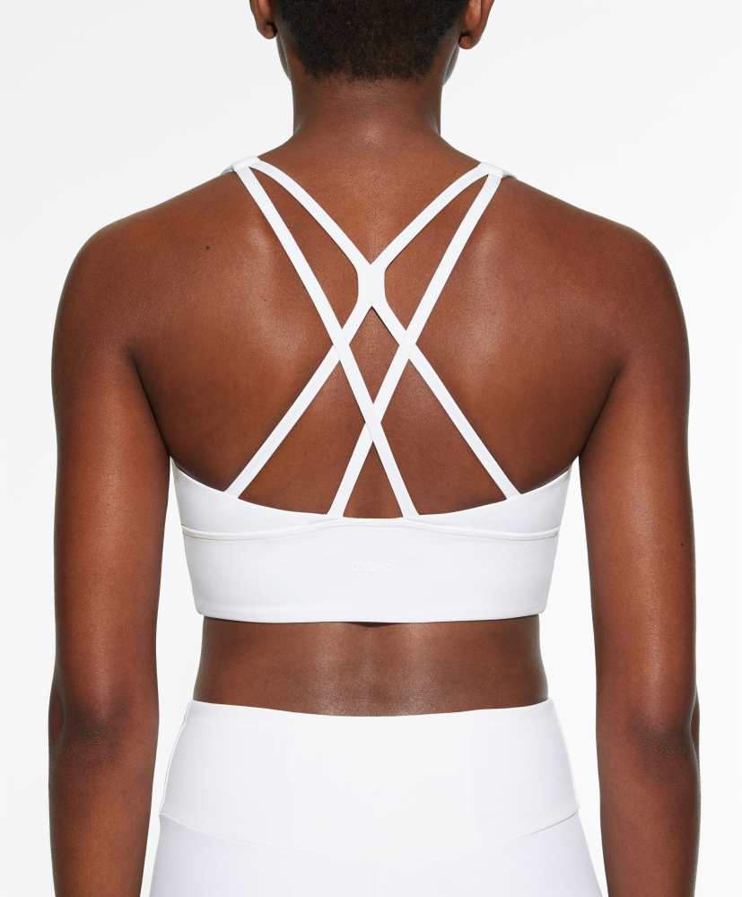 Sutiã esportivo com suporte médio para os seios.