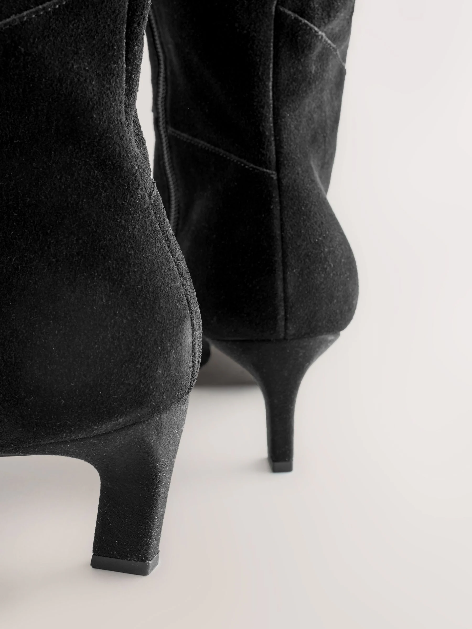 Zwart suède - Forever Comfort® Knee High Chisel Toe Heeled Boots