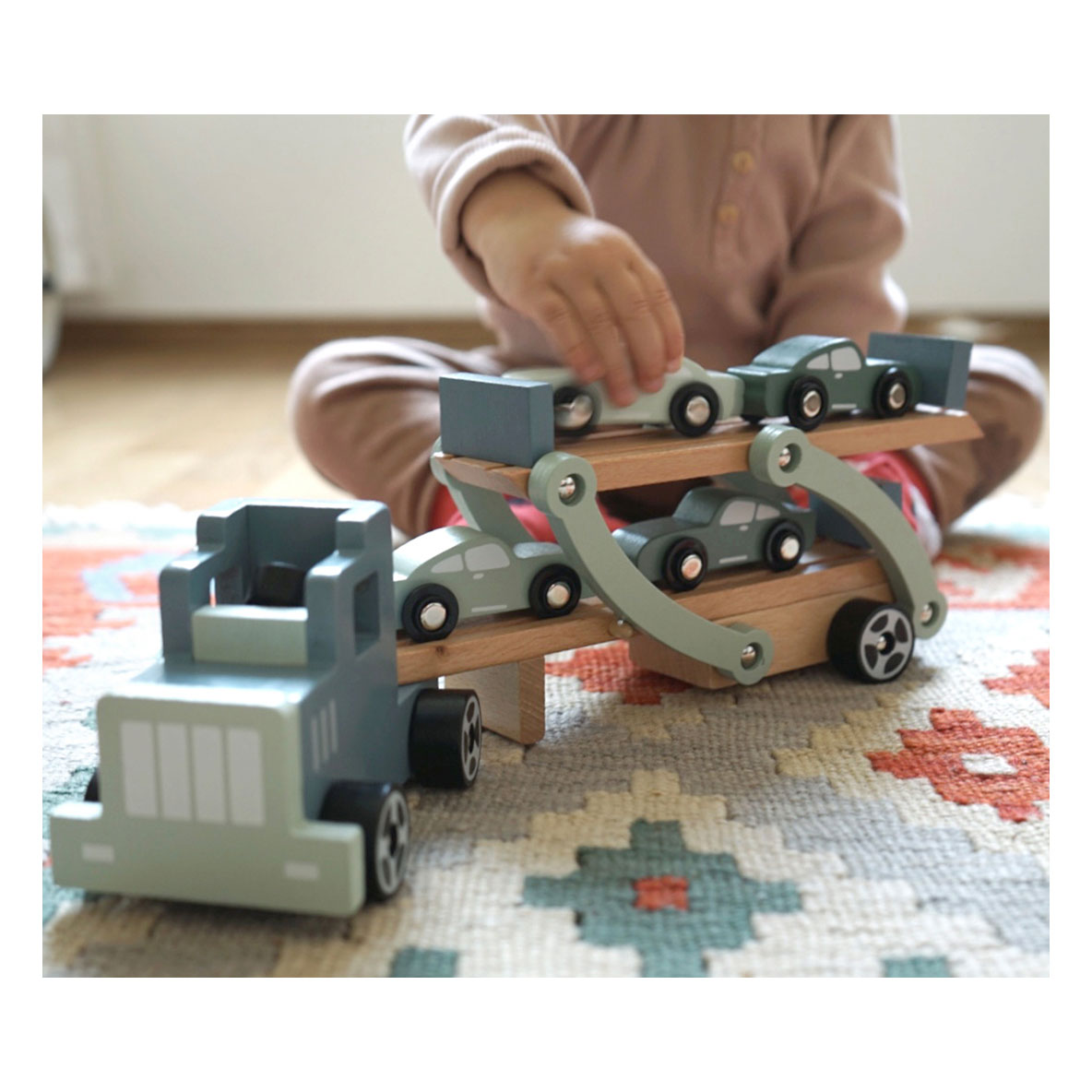 Small Foot - Houten Vrachtwagen Transporter Chicago met Auto's, 9dlg.