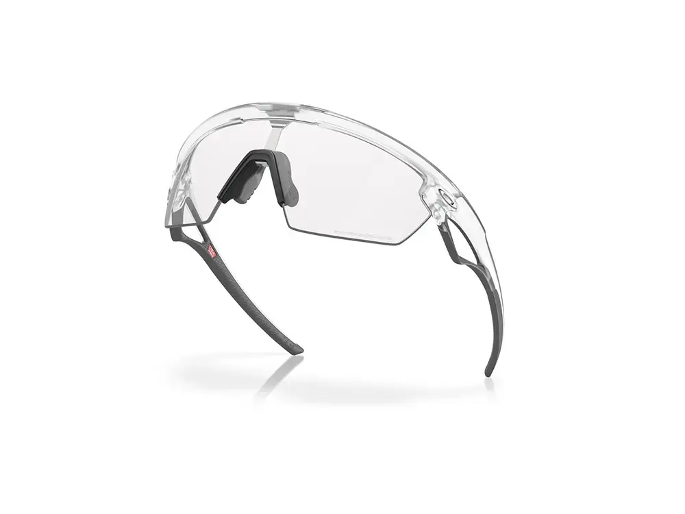 Oakley Sphaera Sport Zonnebril Clear Photochromic Lens Mat Transparant