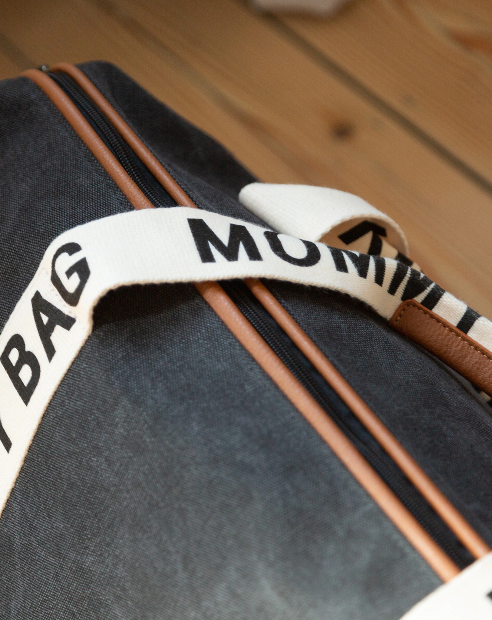 Canvas-Wickeltasche MOMMY BAG SIG (55x35x40) in black