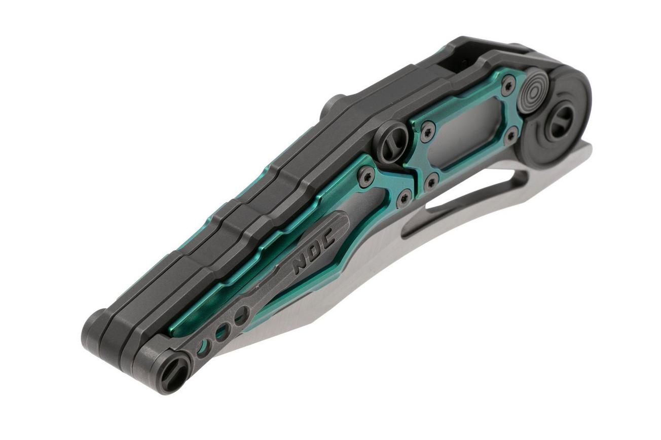 NOC Knives MT-3210, Satin M390, Gray Titanium, Green Titanium Inlay zakmes