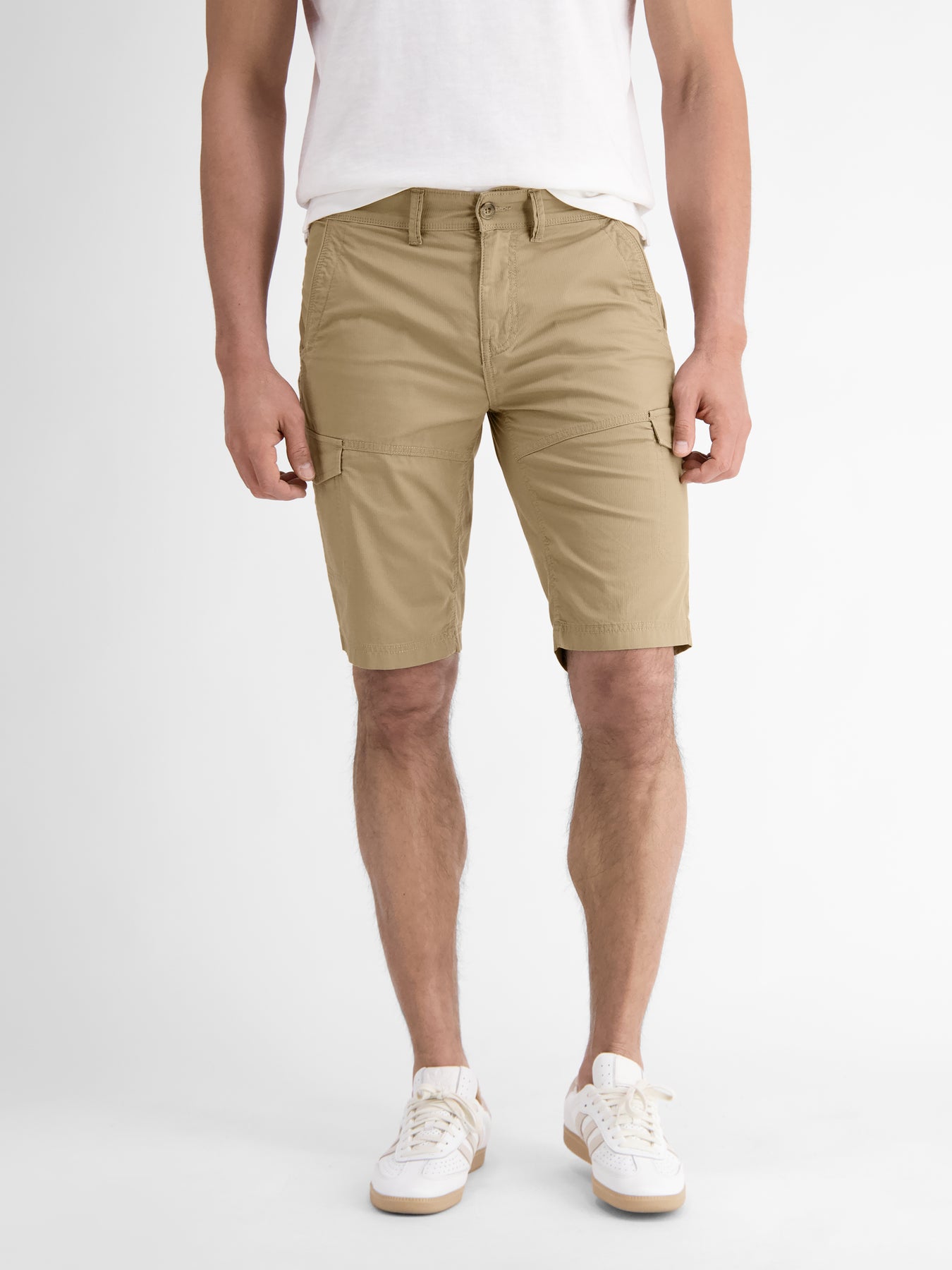 Lässige Herren Cargo-Bermuda, sommerlich leicht