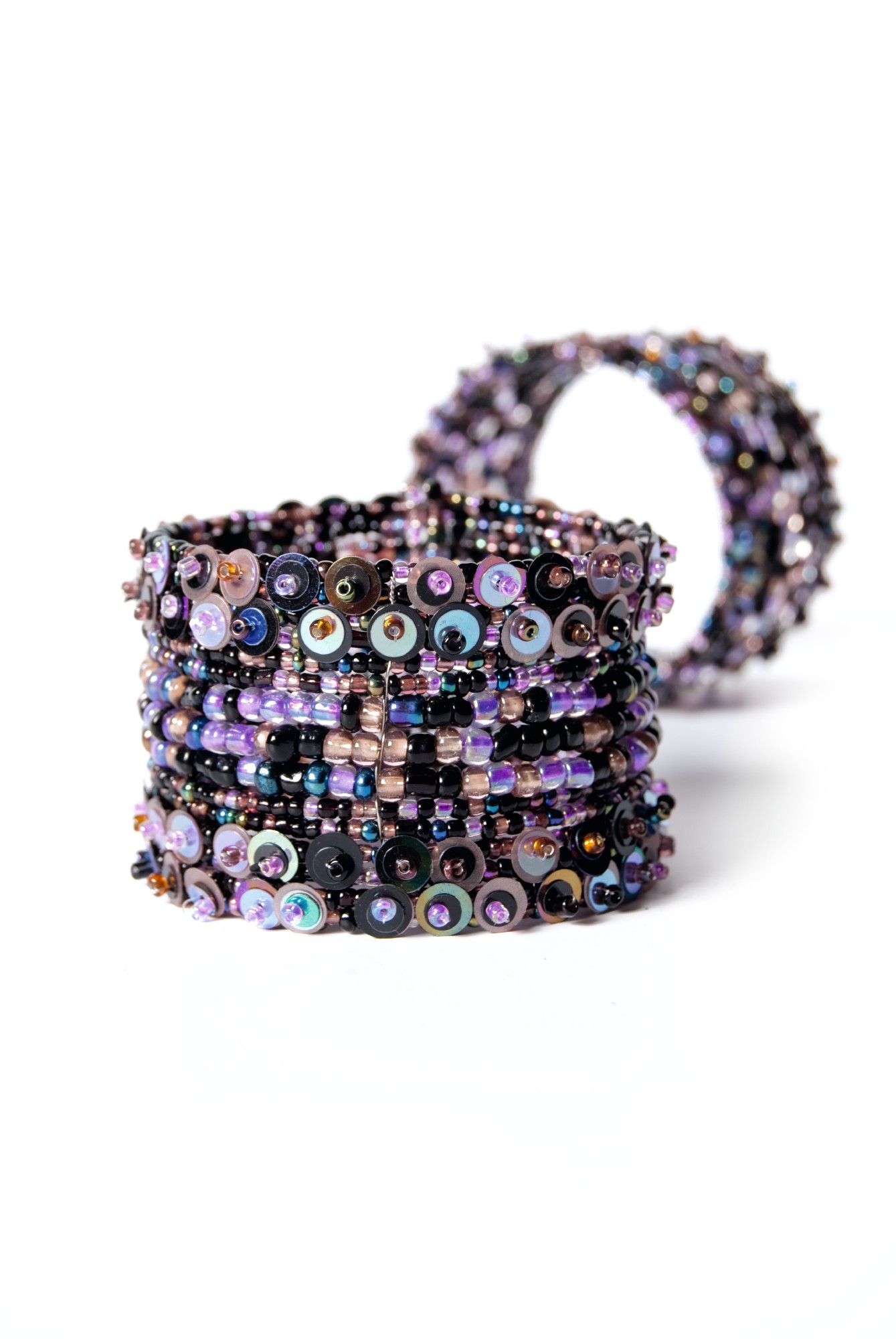 Armreif 'Pailletten und Perlen', lila multicolor, B 4 cm, L 15,5 cm günstig bestellen