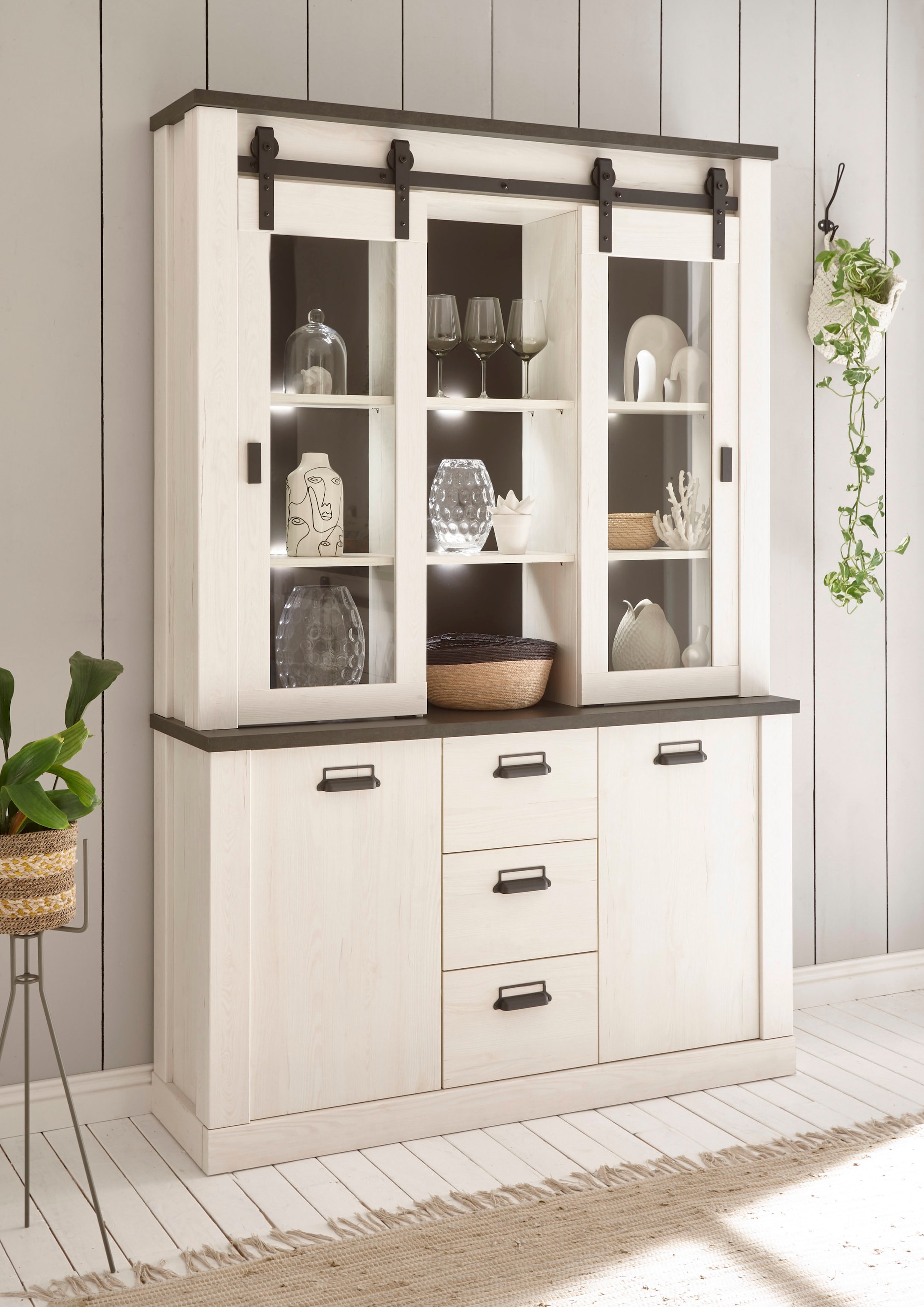 Home affaire Buffet »SHERWOOD« Holz Dekor, mit Scheunentorbeschlag und Apothekergriffen, Breite 133cm