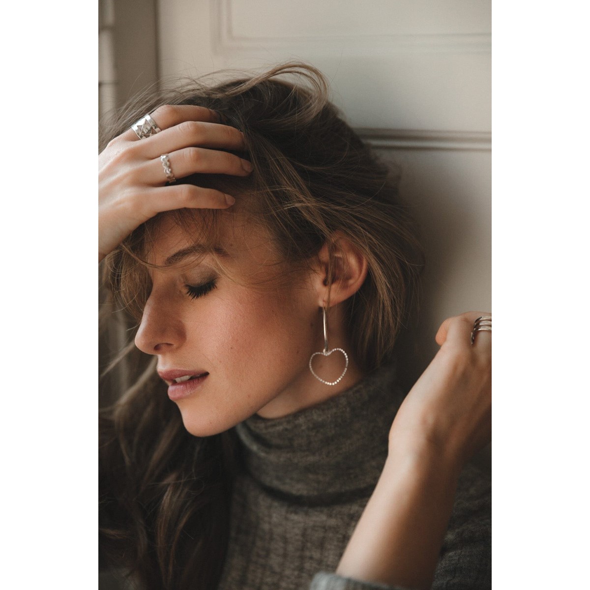 petites boucles d'oreilles créoles coeurs doré à l'or fin - AURA
