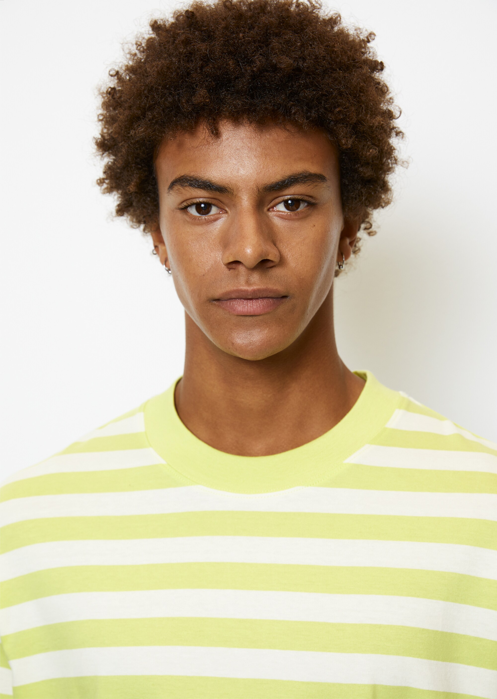 T-Shirt relaxed mit garngefärbtem Streifen-Muster