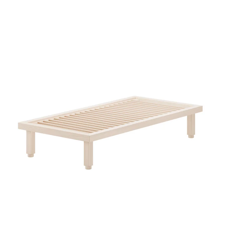 OUT Objekte unserer Tage - Kaya Bett XSmall, 90 x 200 cm, Esche gewachst mit Weisspigment