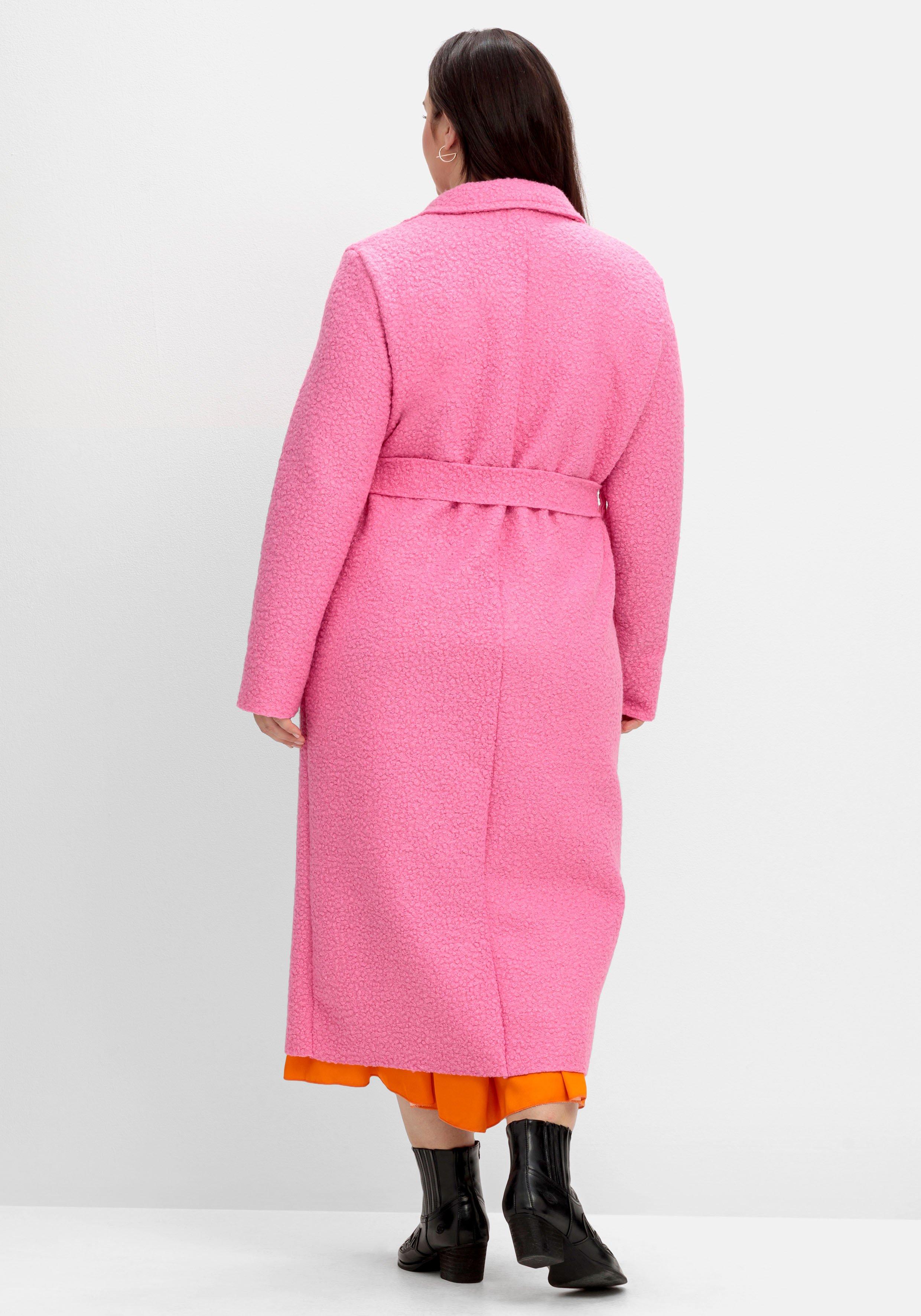 Bouclé-Wollmantel mit Gürtel und Taschen