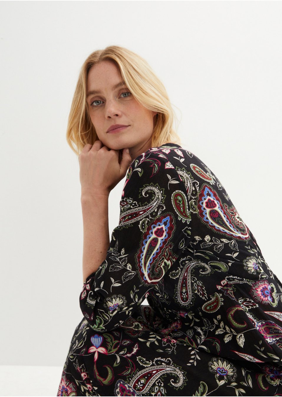 Robe longue froissée en coton avec smocks