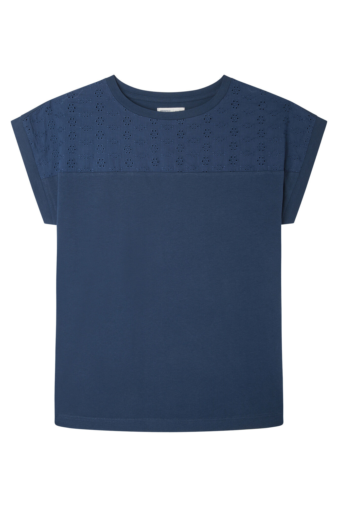 Camiseta com pala bordada suíça