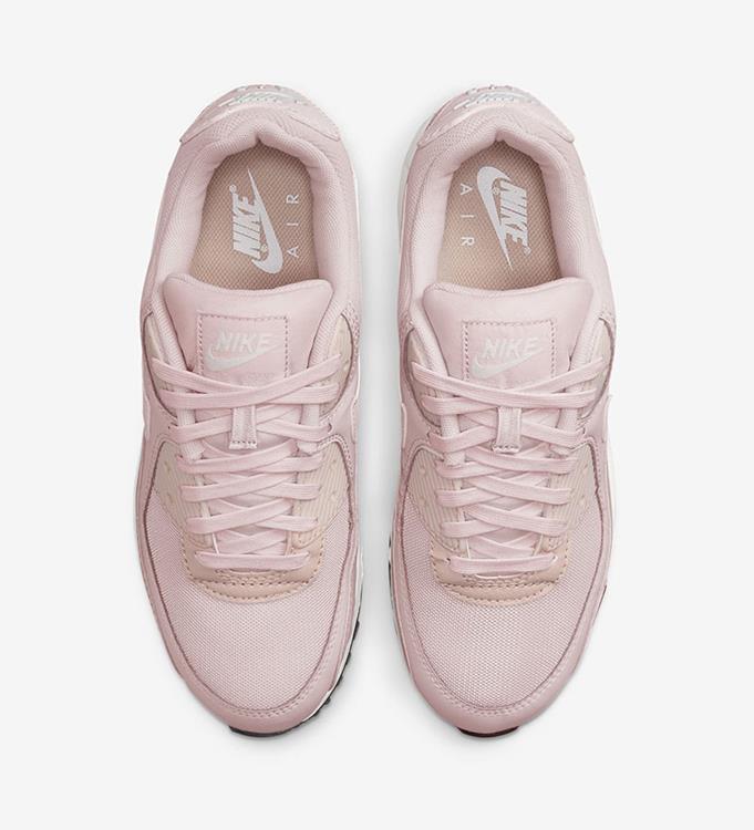 Nike Women Air Max 90 Sneakers