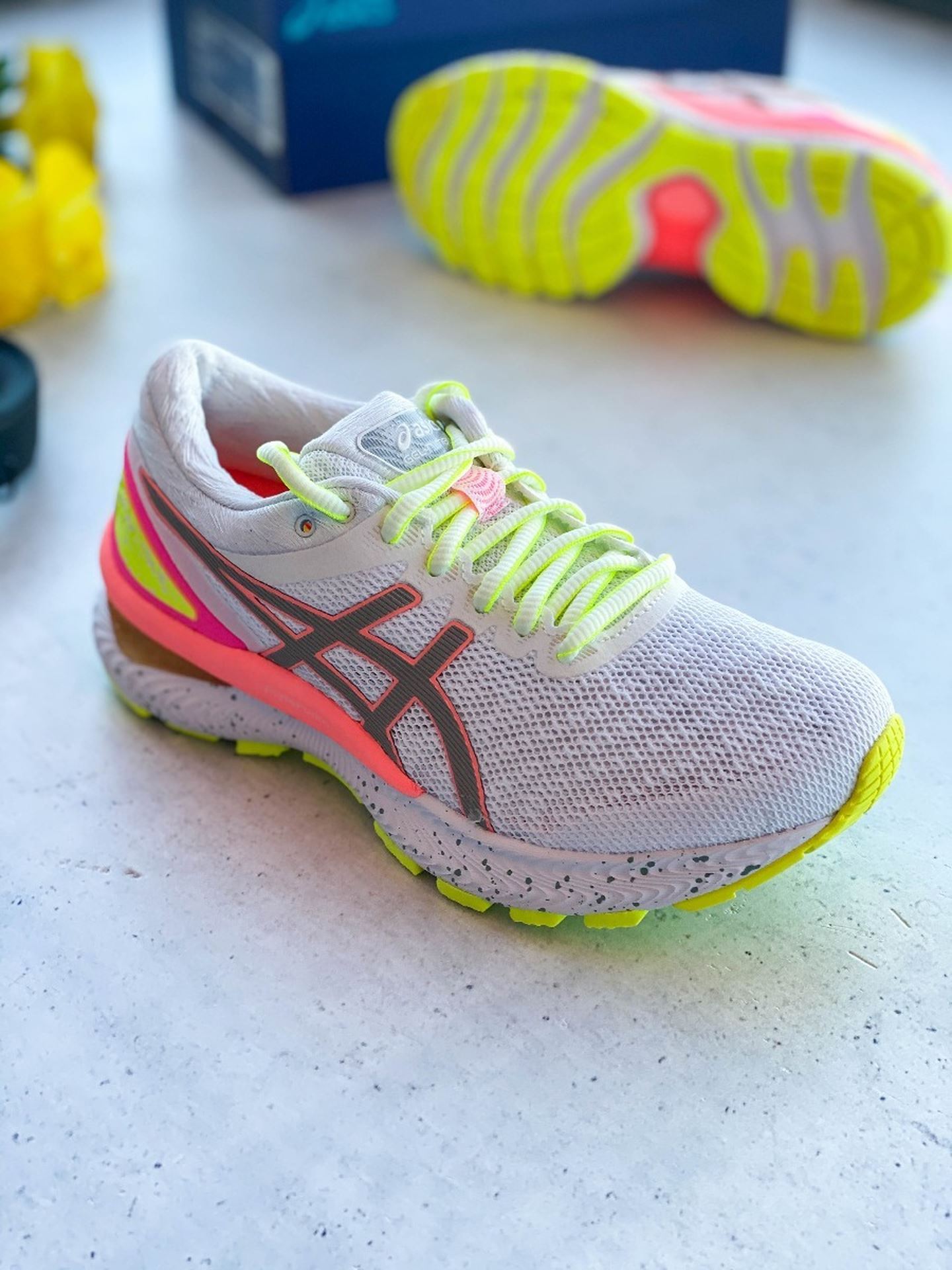 Gel-Nimbus 22 Lite-Show