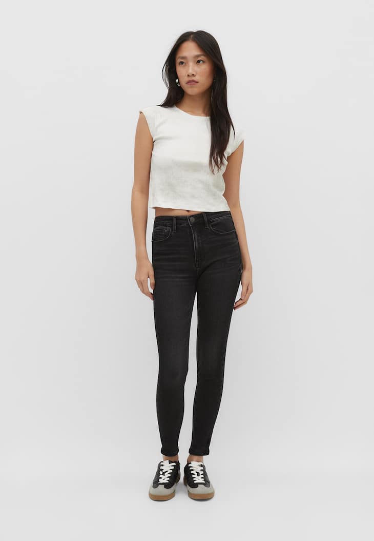 calça jeans skinny de cintura normal