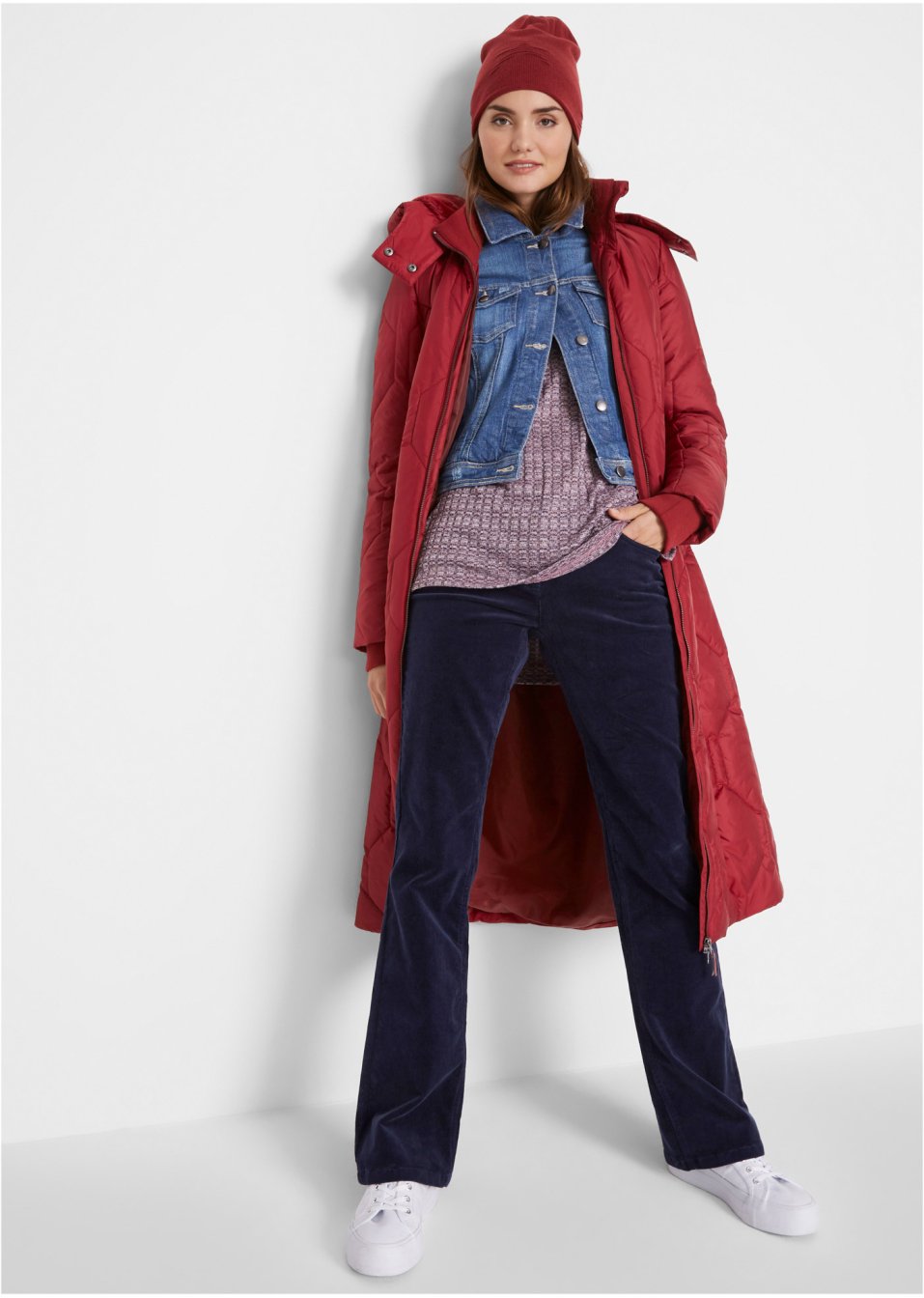 Manteau long matelassé avec surpiqûres diamant