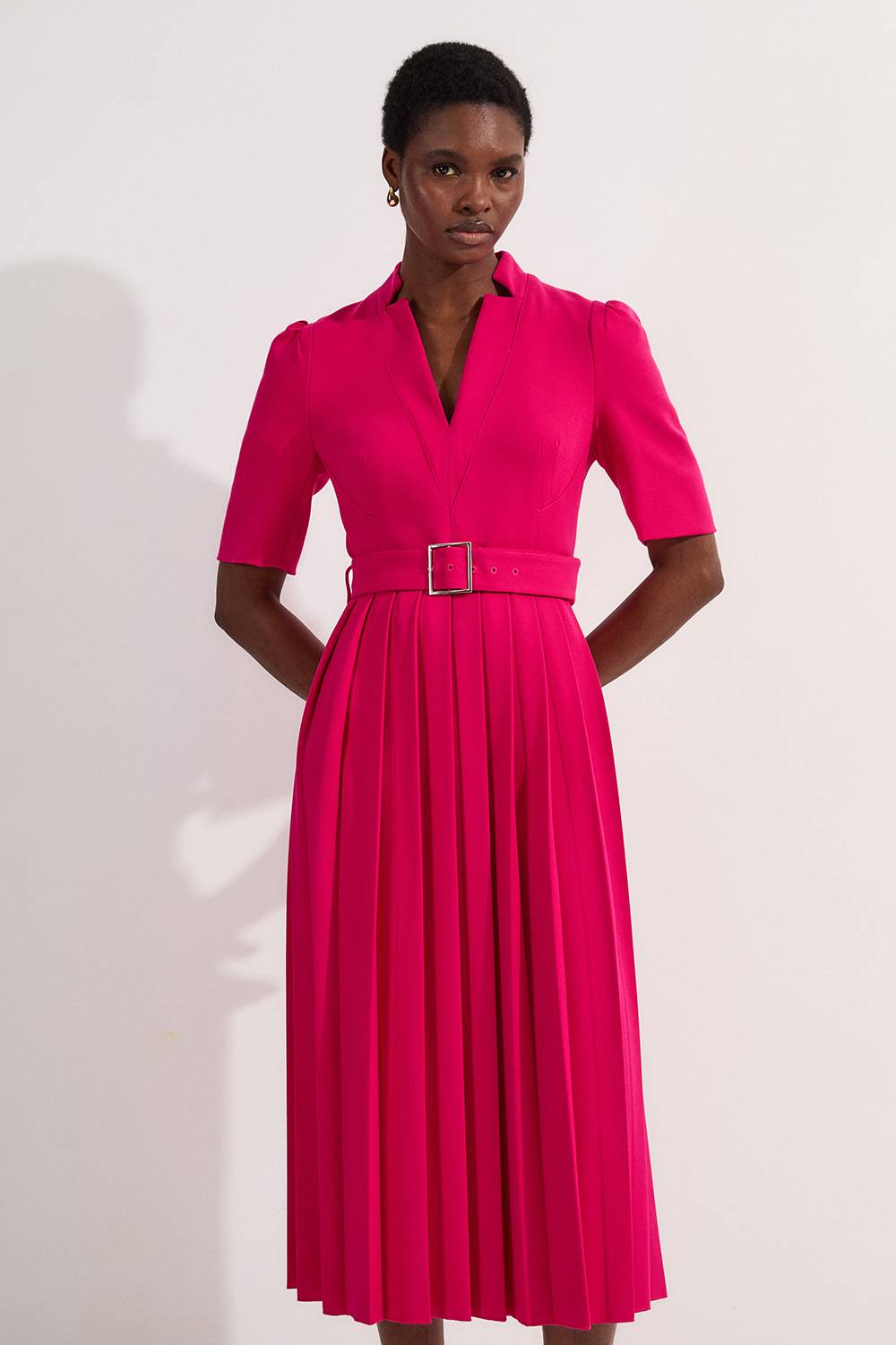 KarenMillen Petite robe midi sur mesure en crêpe structurée à plis intemporels