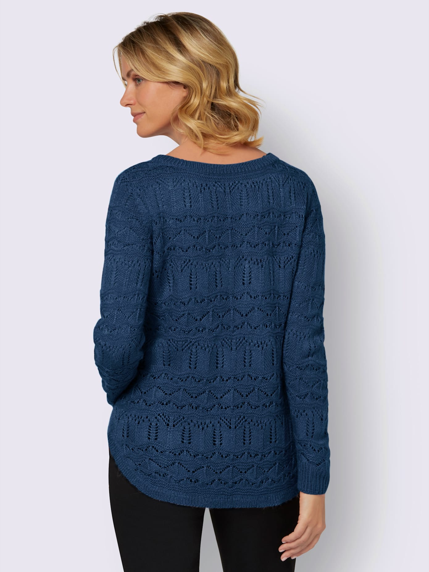 Pull ajouré affinant