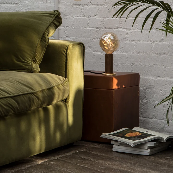 Tala - Oak Knuckle Tischleuchte, Eiche / Messing inklusive Sphere IV LED-Leuchtmittel E27 8W, Ø 15 cm, weiss matt