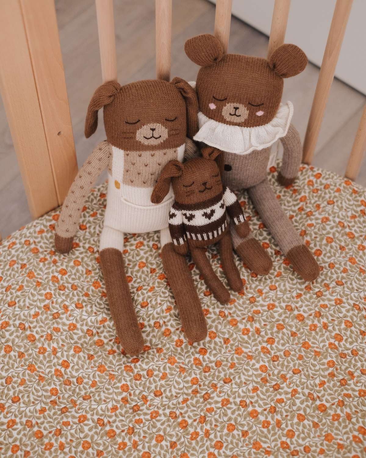Kosebamse – Håndstrikket Alpakkaull | Bunny Knit Toy