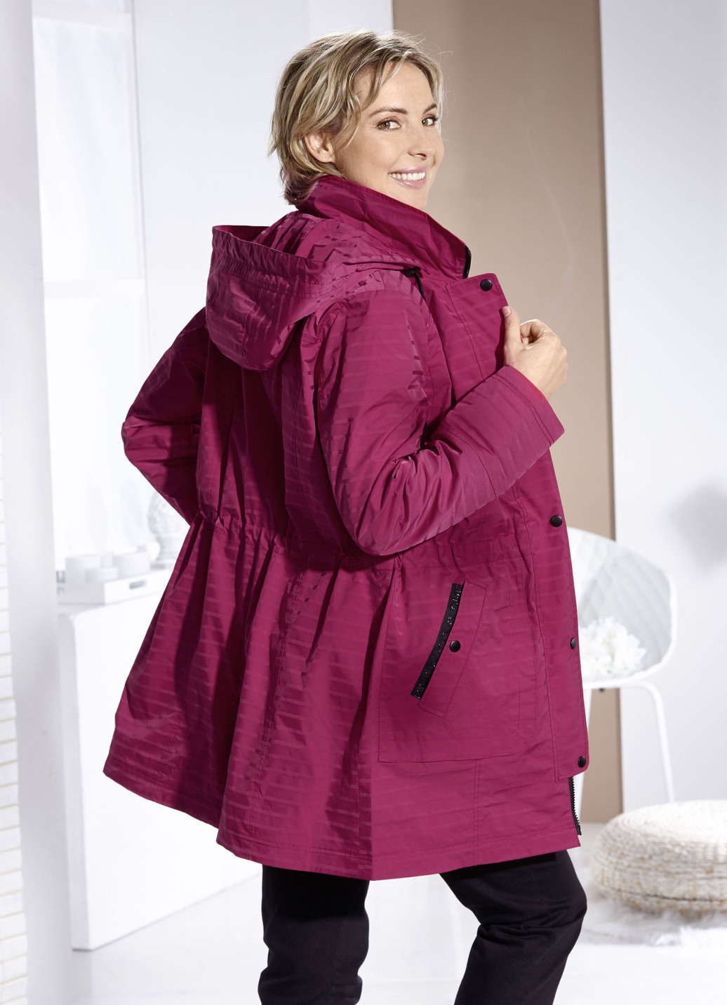 Funktionsjacke mit dezentem Streifendessin
