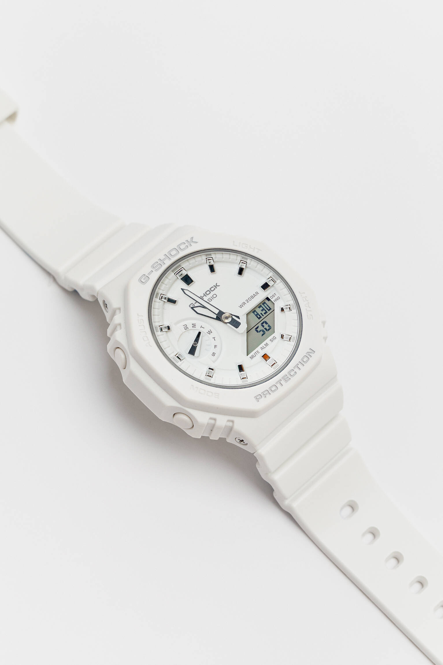 Relógio CASIO G-SHOCK GMA-S2100-7AER - Branco