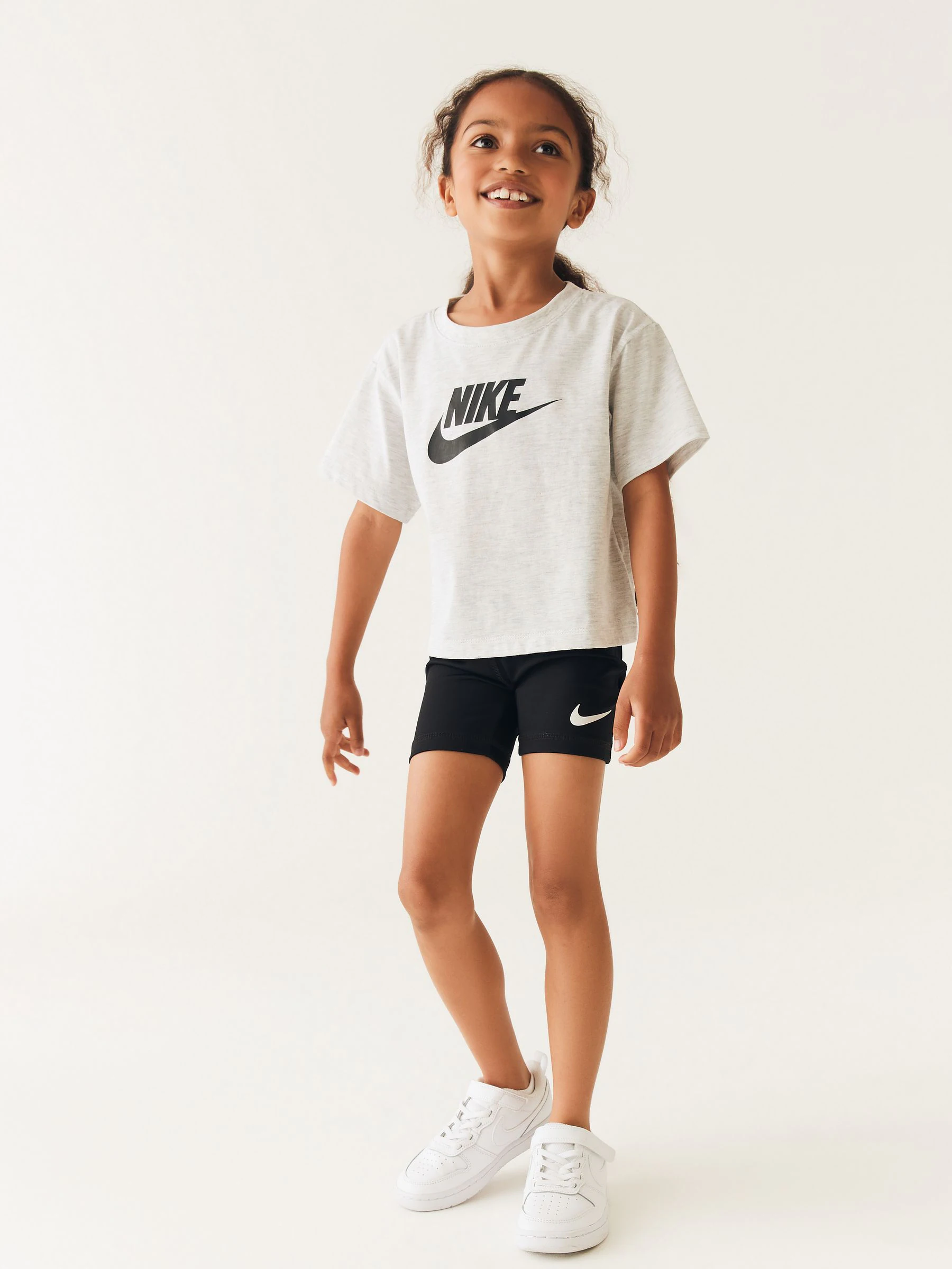 Zwart - Nike Little Kids Pro Drifit short