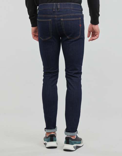Diesel - 1979 SLEENKER - Bleu