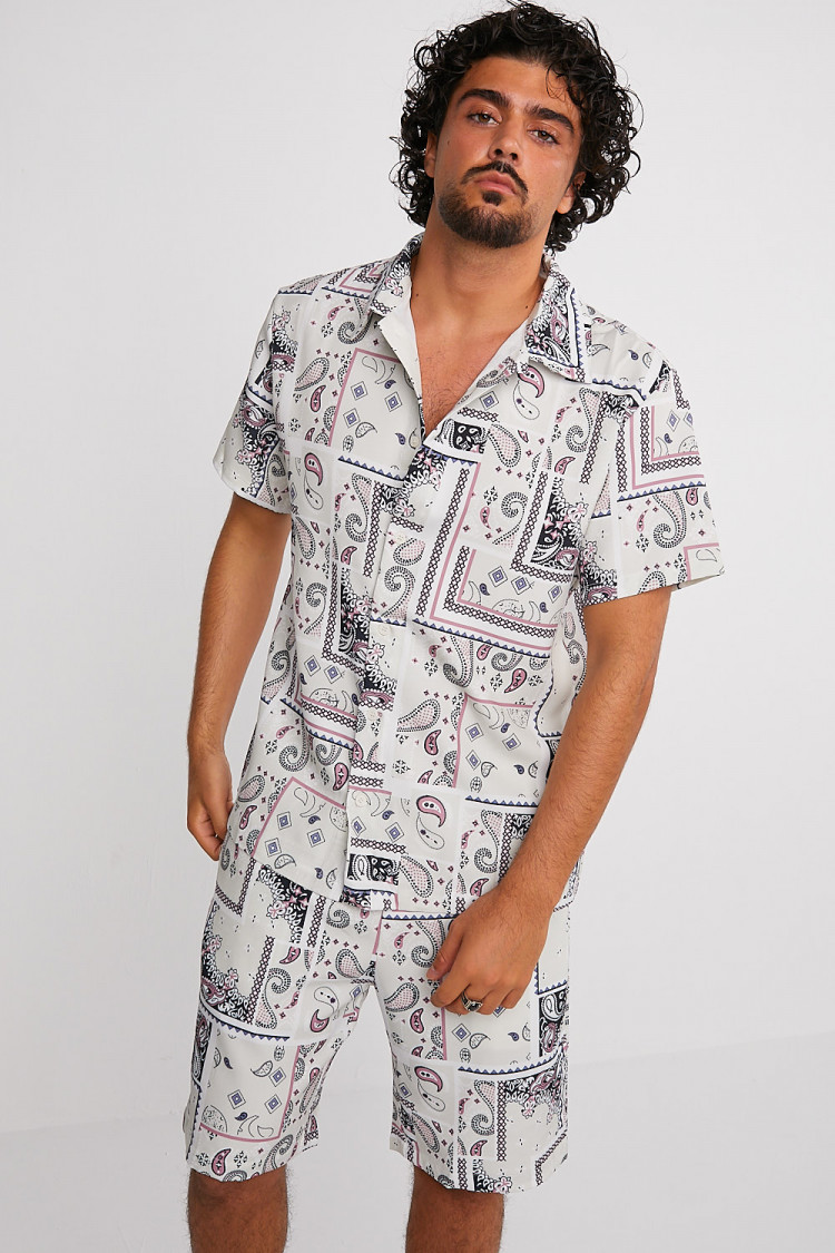 Ensemble 2 pièces chemise + short beige à motif paisley