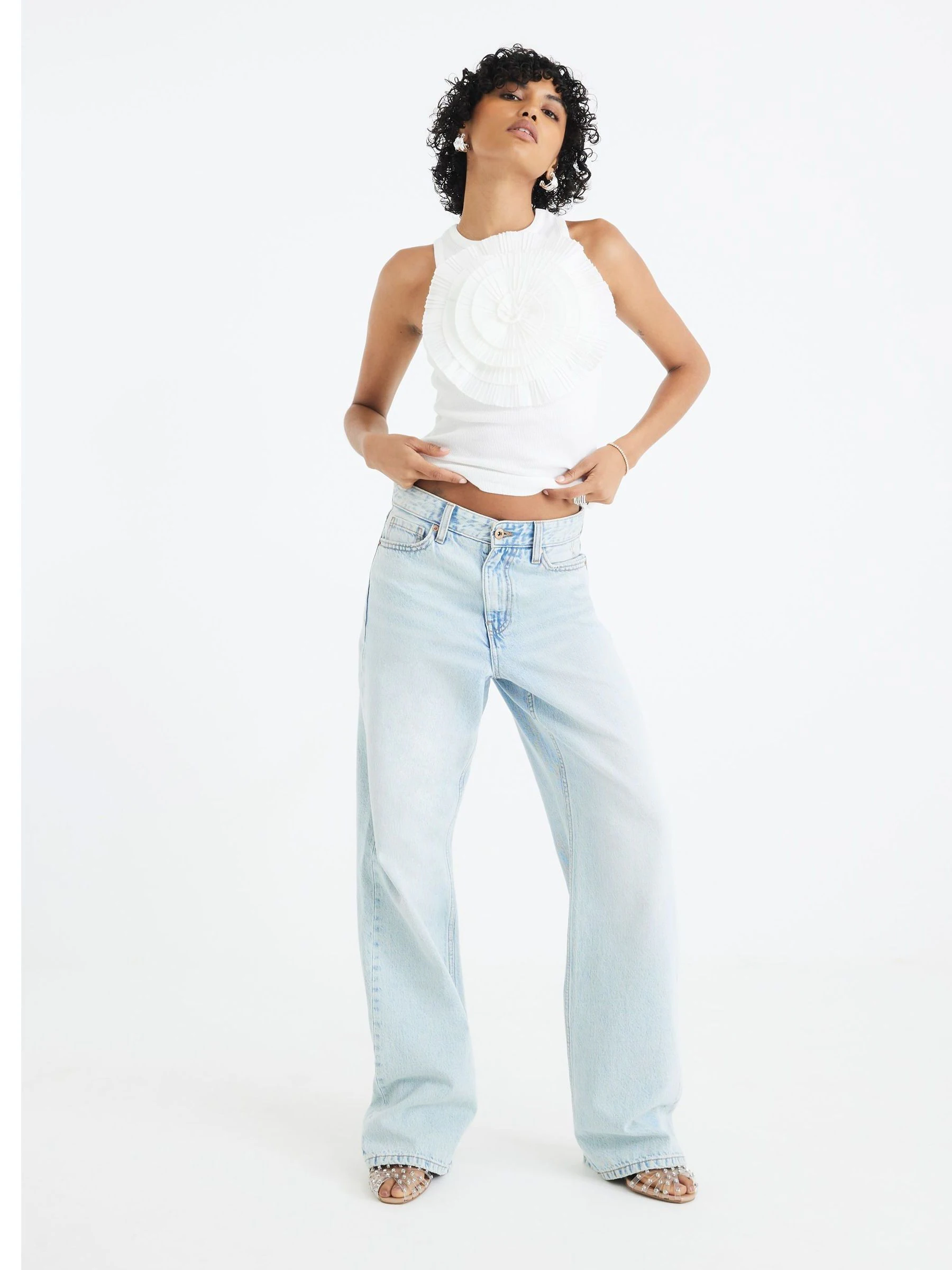 Lichtblauw - River Island jeans met hoge taille en relaxte rechte pijpen voor tenger postuur