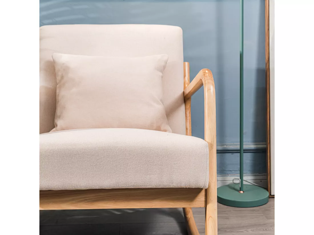Rocking chair en bois massif et tissu beige