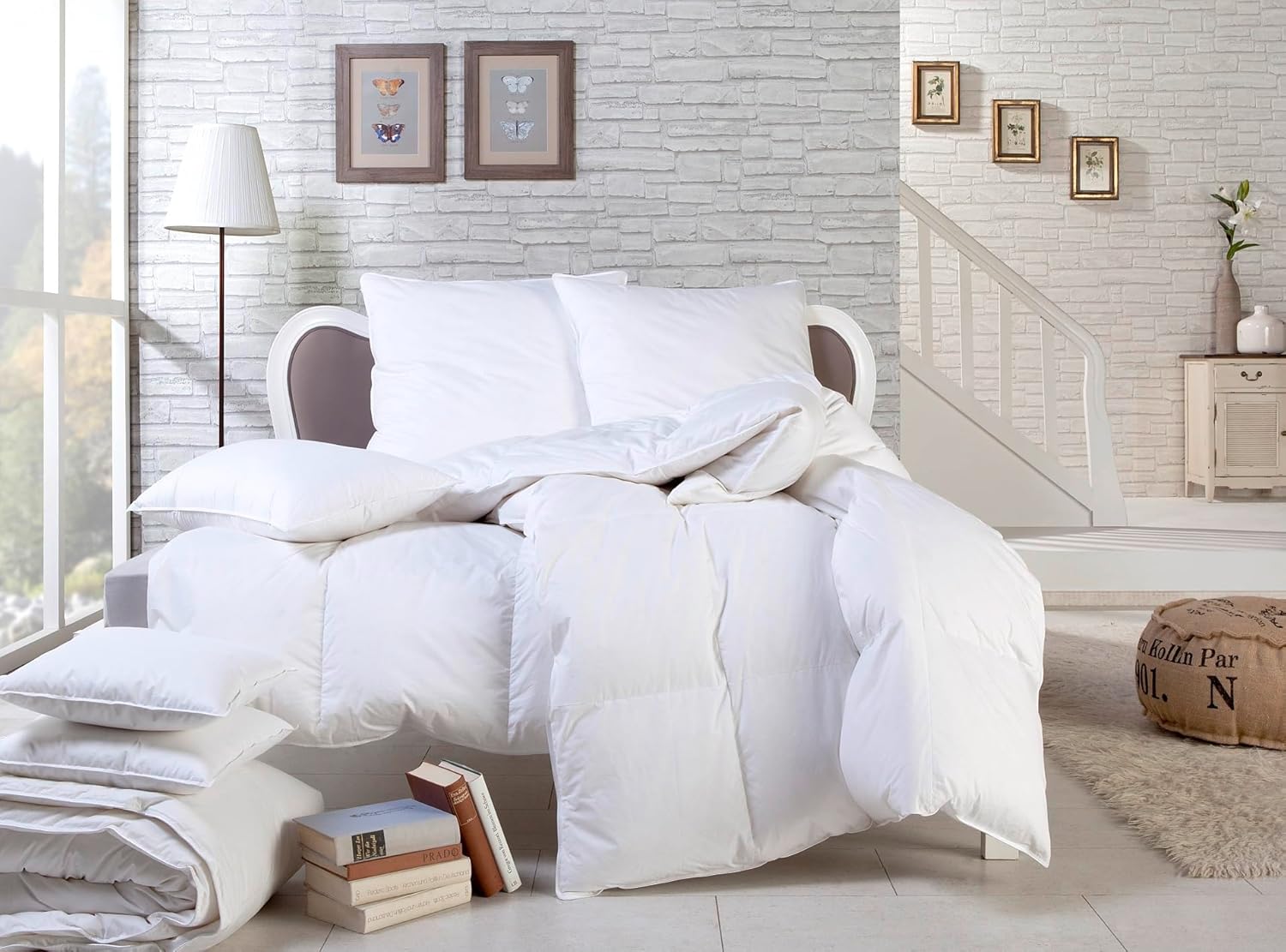 sleepling Premium Luxus Daunendecke aus 100% neuen silberweißen Gänsedaunen extra leicht (330 gr. Füllgewicht), 200 x 200 cm, weiß