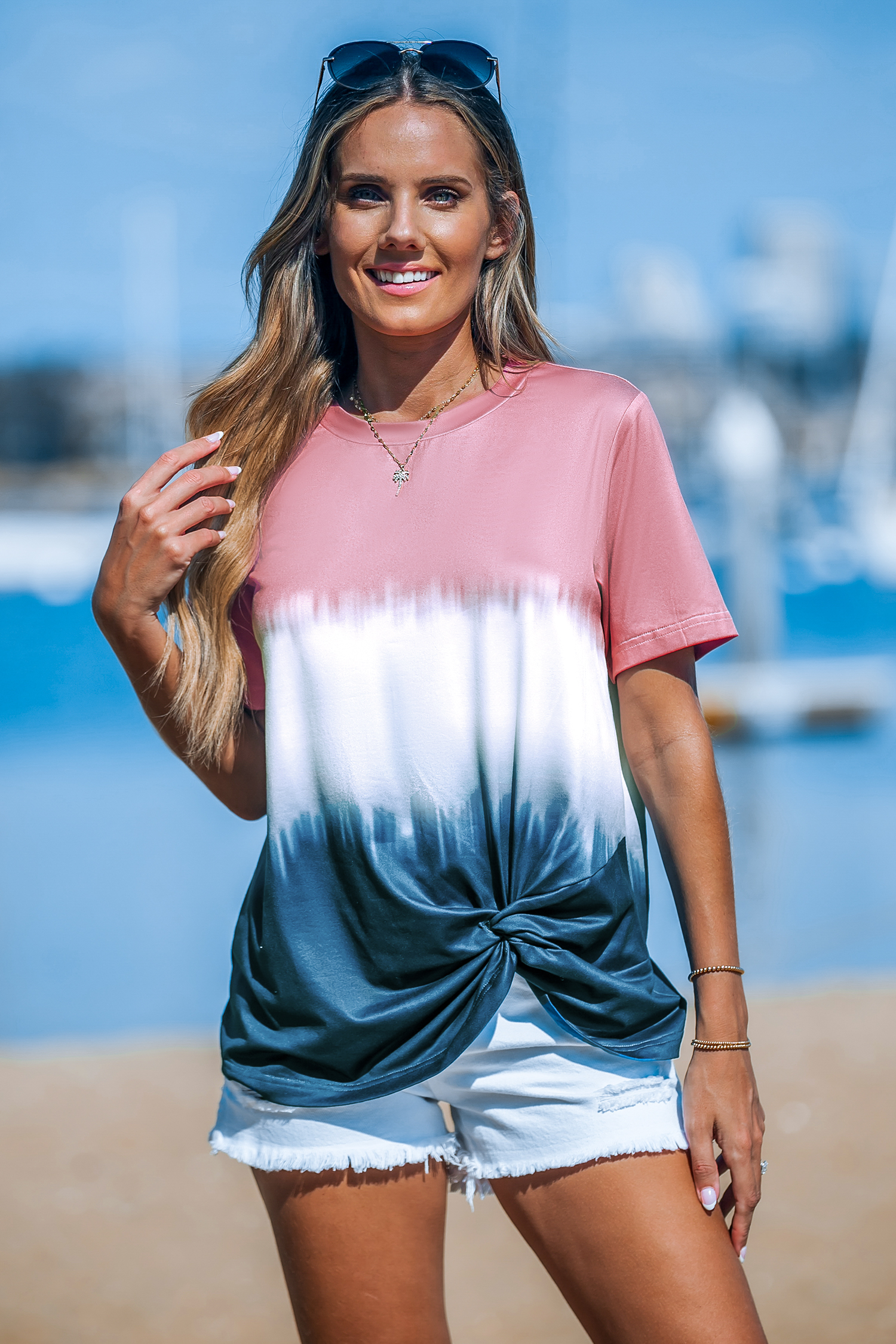 T-shirt avec ourlet torsadé à bloc de couleur tie dye