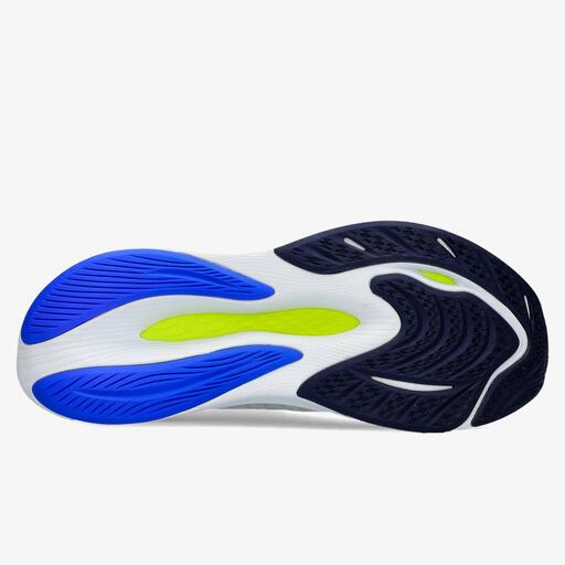 New Balance Propel V4