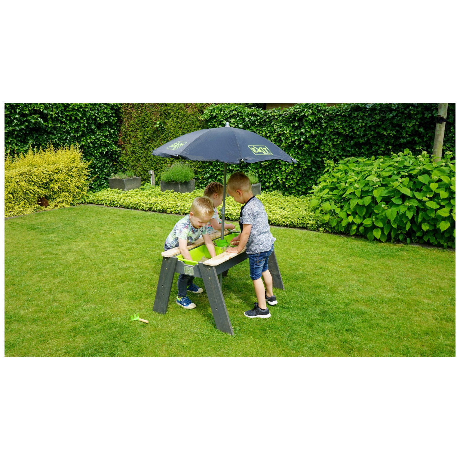 EXIT Aksent Zand- en Watertafel met Parasol en Tuingereedschap