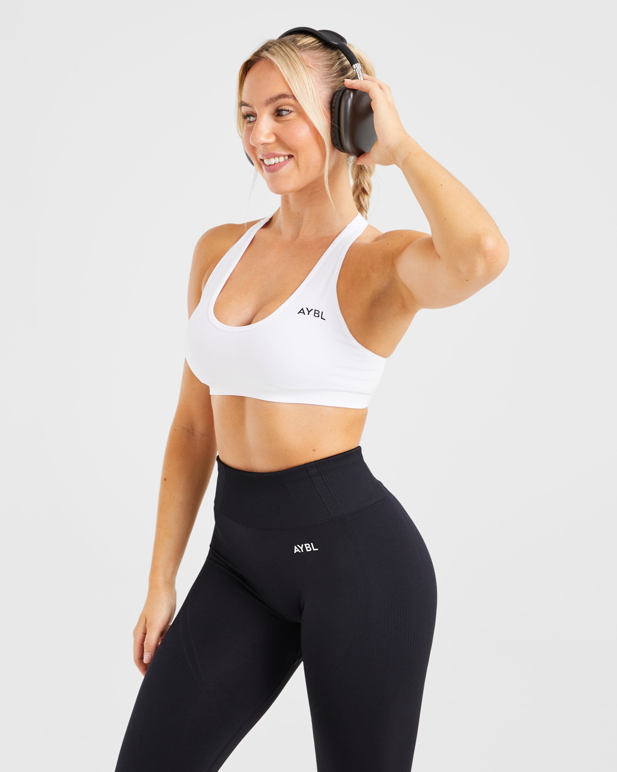 Essential Seamless Racer Back Sports Bra