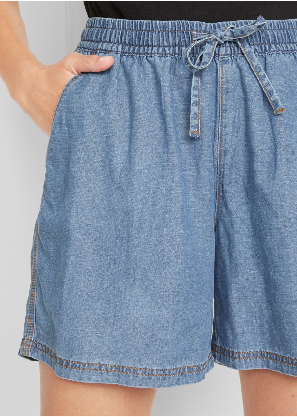 Short en denim léger avec taille confortable, extra large