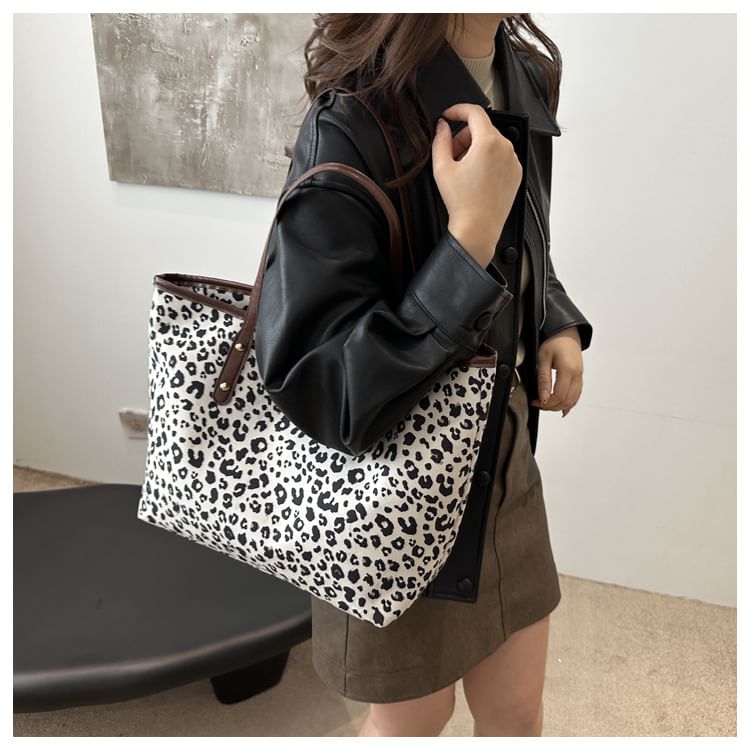 Kleevelind - Luipaardprint Tote Bag