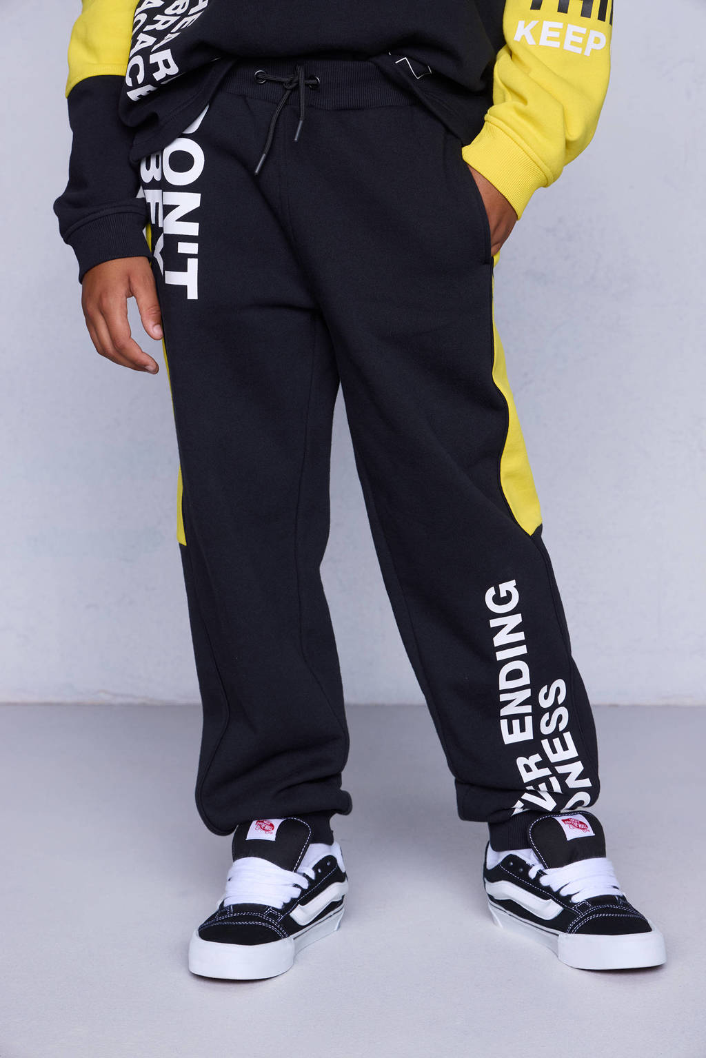 Coolcat Colourblock Joggingbroek Clayton met Statements