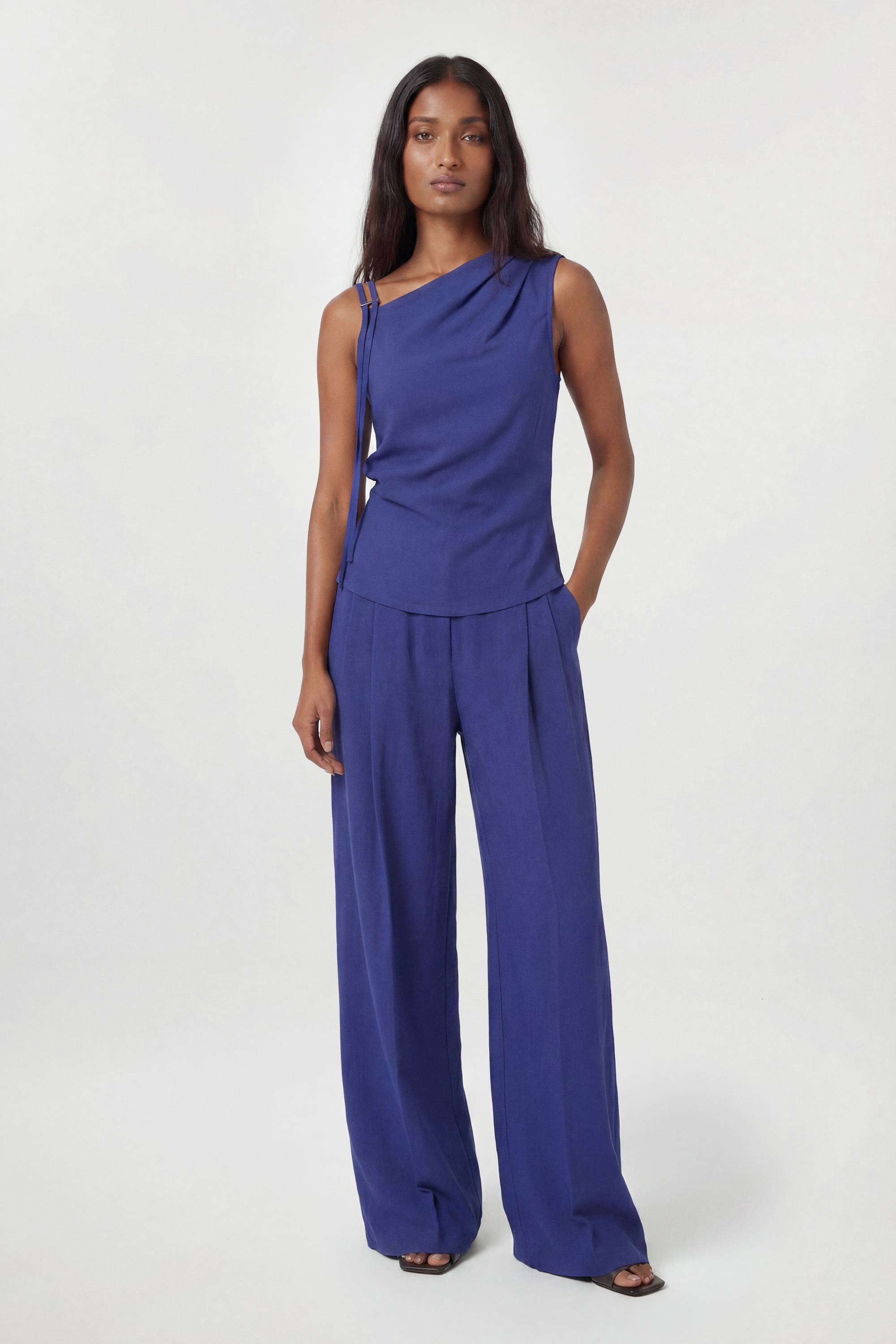KarenMillen Haut Asymétrique À Une Épaule En Modal Coordonné