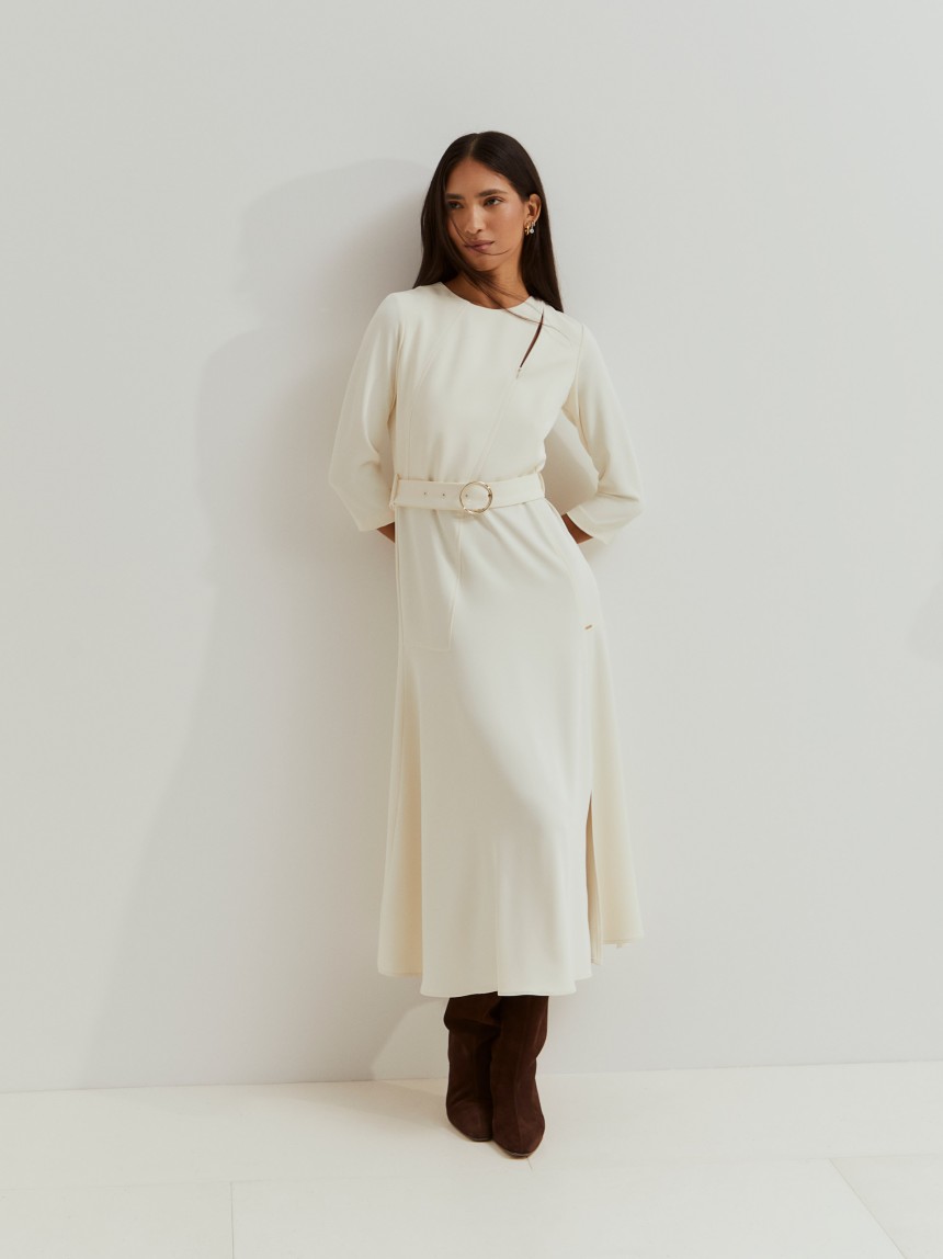 Vestido de malha comprido com cinto