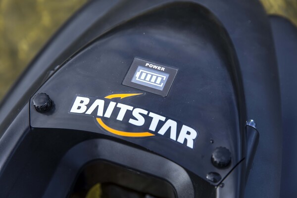 Bateau amorceur BaitStar Compact Black   Sondeur Sonartab