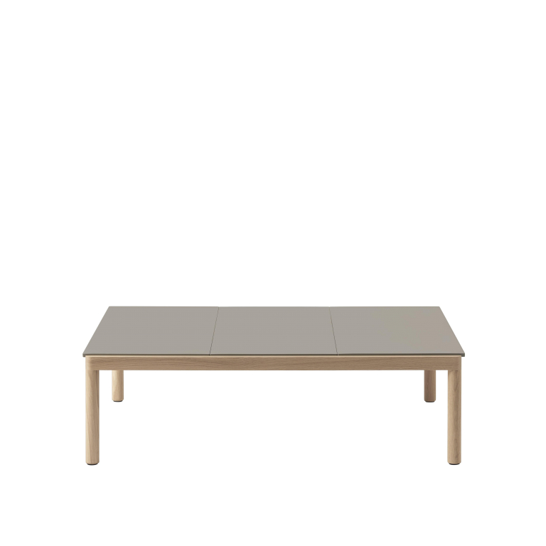 Muuto Couple salontafel 120x84 plain eiken pale blue