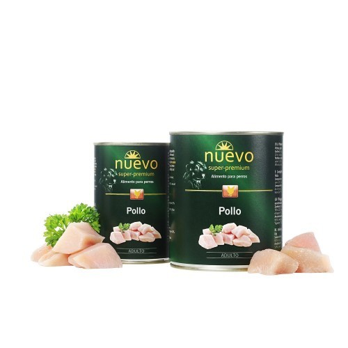 Nova ração úmida para cães adultos com sabor de frango.