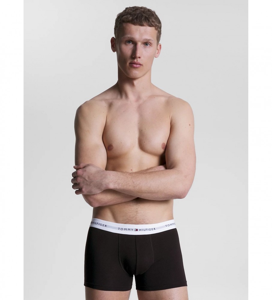 Pacote com 3 cuecas boxer essenciais Tommy Hilfiger, pretas.
