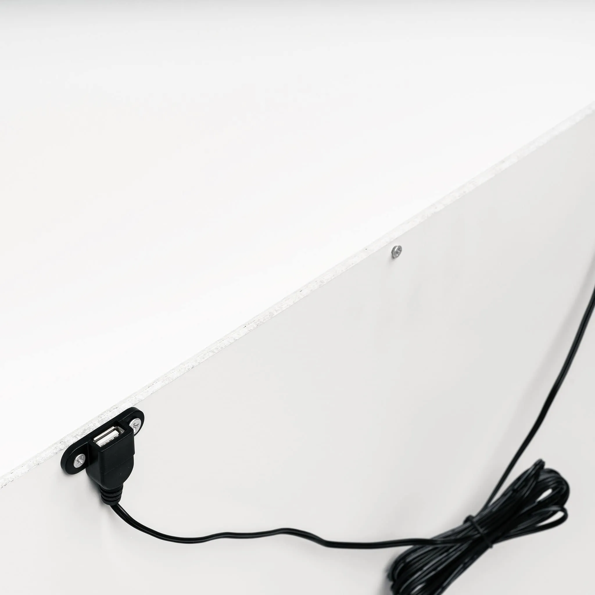 Babyletto Table de Nuit Hudson avec port USB -  Blanc