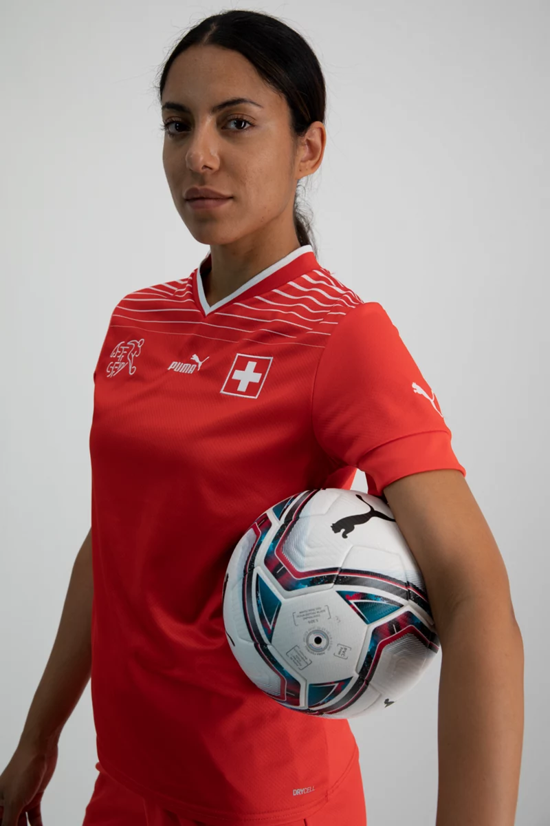 Puma Schweiz Home Replica Damen Fussballtrikot