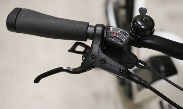 ZING GEN 2 TRAPEZ 545 E-City- u. Alltagsvelo  Weiss  M