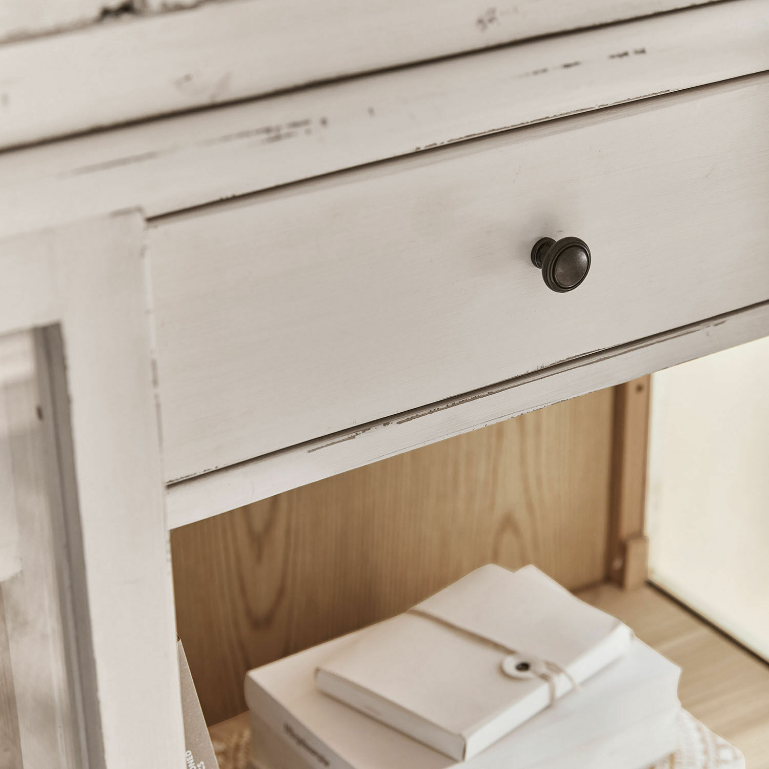 Schrank Blaise antikweiß