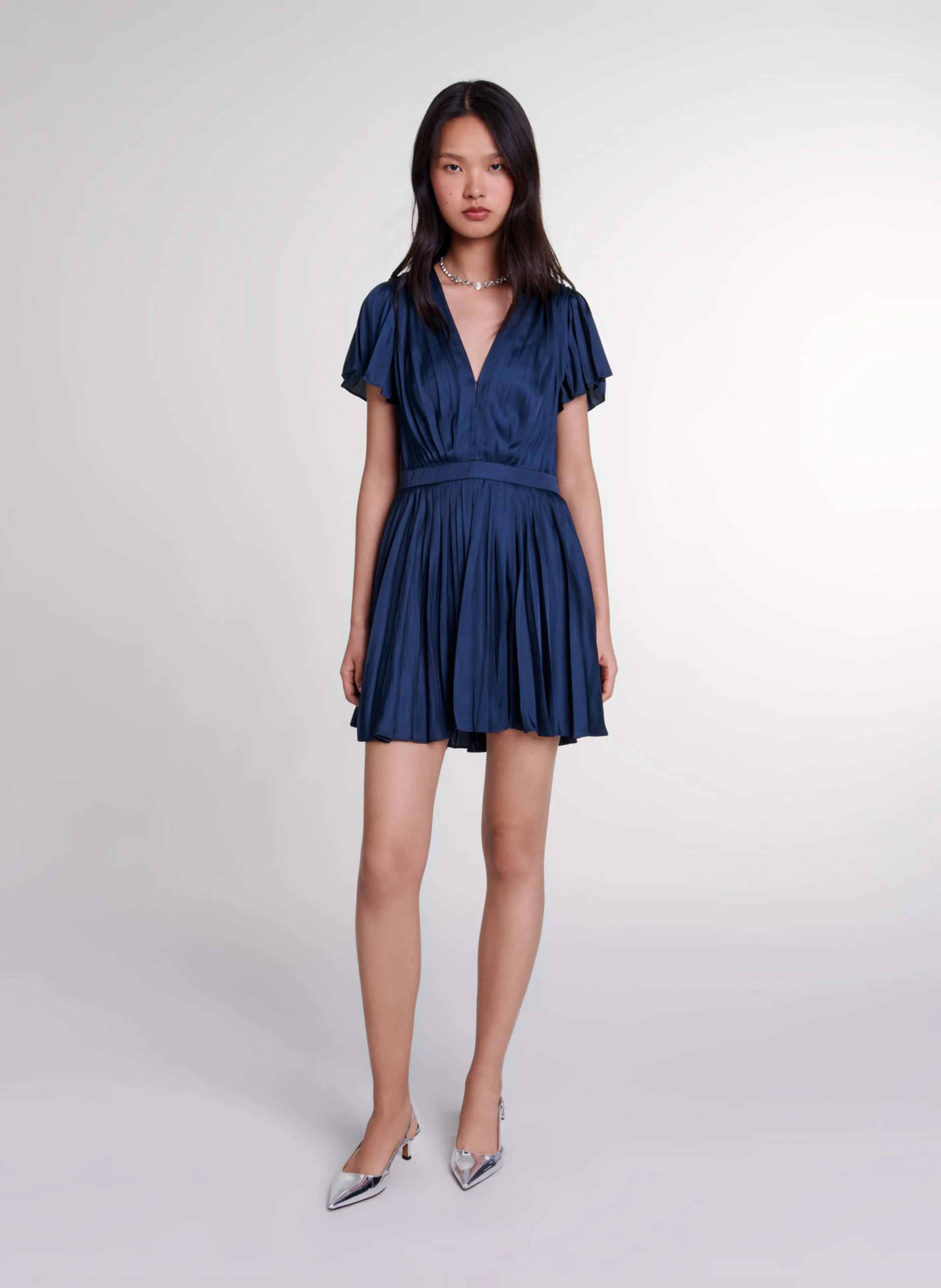 Robe courte plissée à col V | Bleu