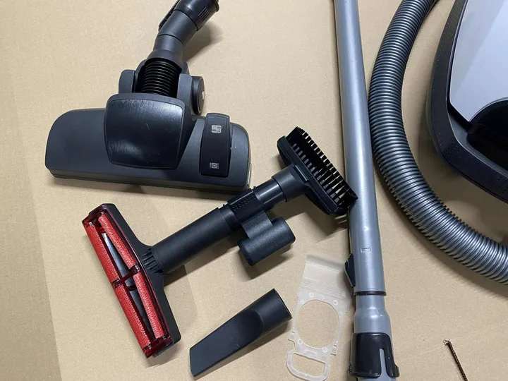 [OUTLET] - Bosch BGL8XHYG Stående støvsuger